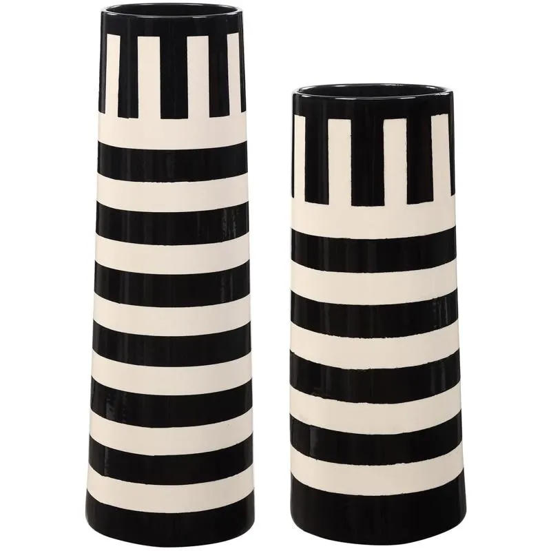 Amhara Vases S/2