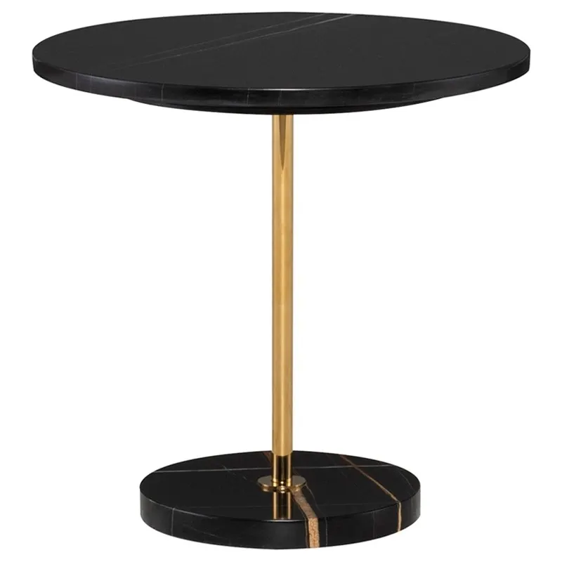 Aida Black - Table Side